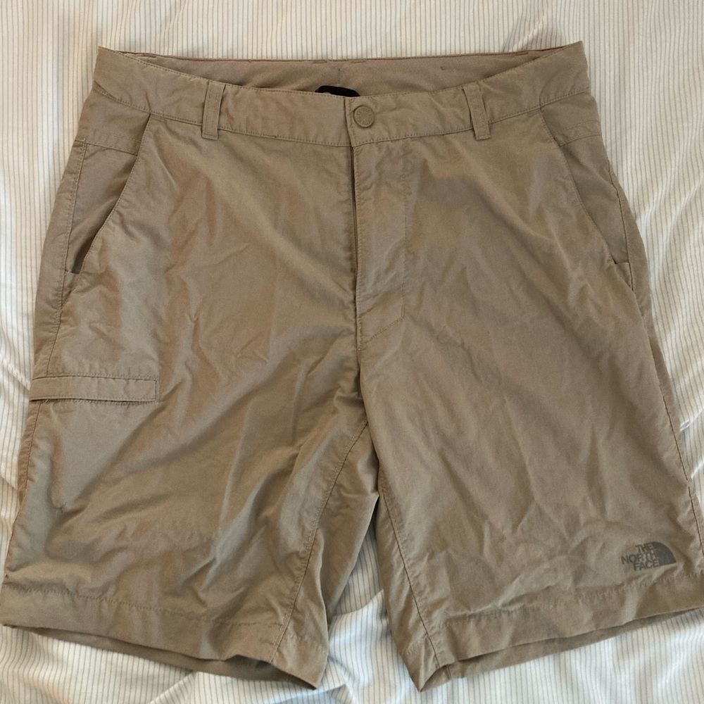 Men’s North Face Khaki Hybrid Shorts